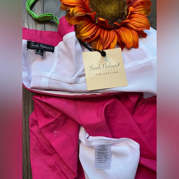 🦋B2G1🦋UNIQUE VINTAGE SMAK PARLOUR Retro Watermelon Crochet Daisy Dress NWT - Picture 9 of 11